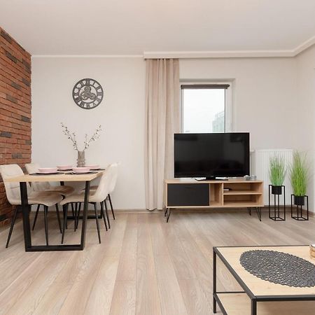 Modern One Bedroom Apartment With Parking In Lodz By Renters Prestige Ngoại thất bức ảnh