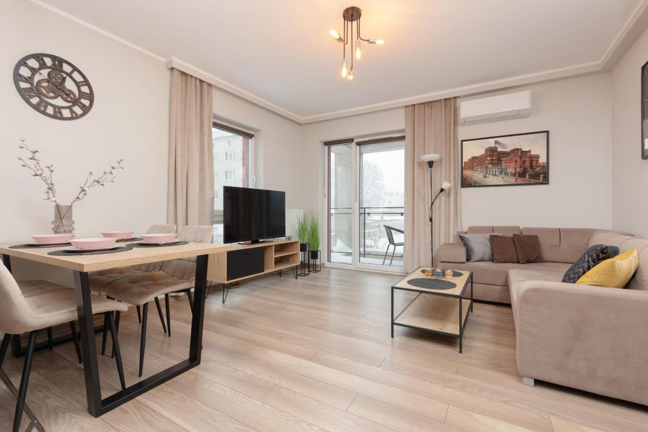 Modern One Bedroom Apartment With Parking In Lodz By Renters Prestige Ngoại thất bức ảnh