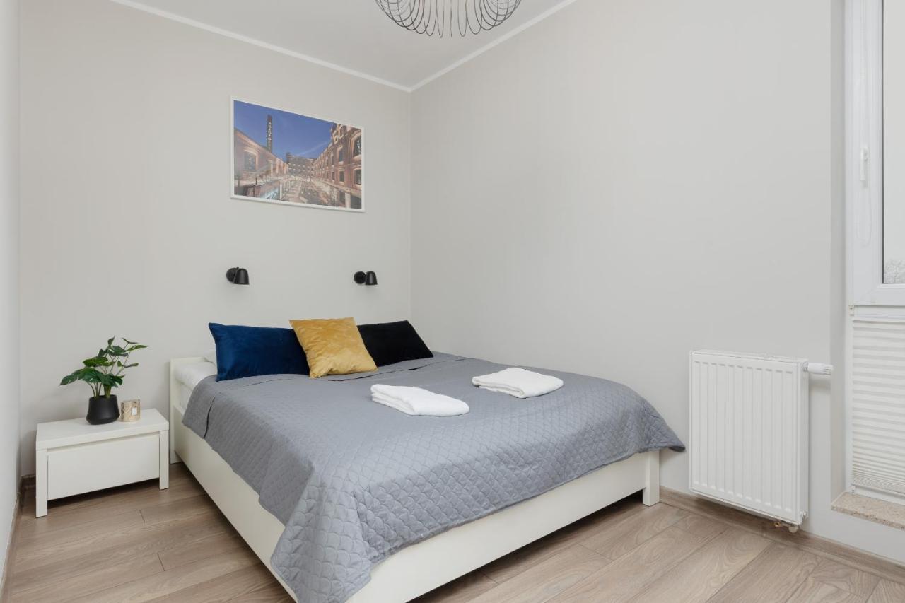 Modern One Bedroom Apartment With Parking In Lodz By Renters Prestige Ngoại thất bức ảnh