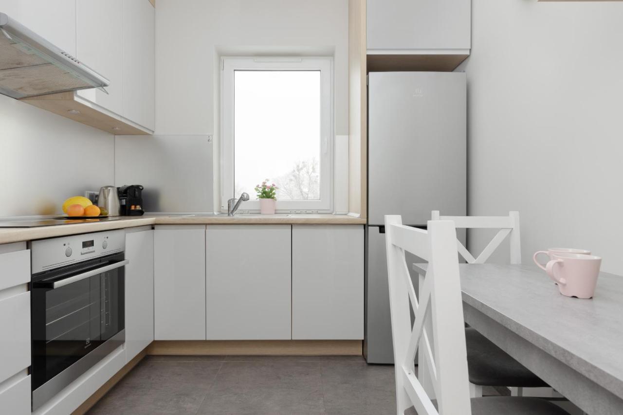 Modern One Bedroom Apartment With Parking In Lodz By Renters Prestige Ngoại thất bức ảnh